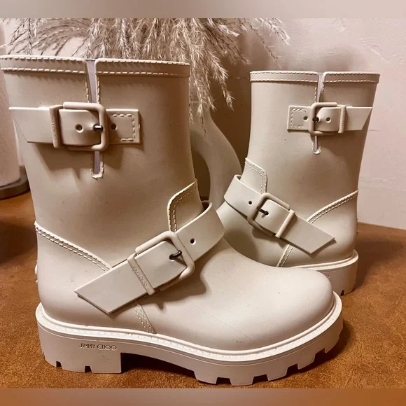 Jimmy Choo NWB Rain Boots Size 34 In Solid Camel / Light Brown Yael - Picture 1 of 4